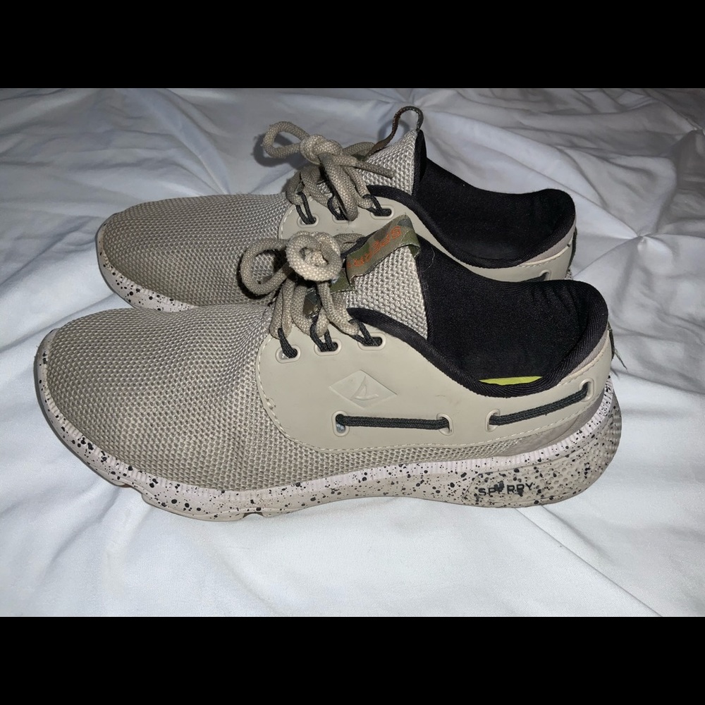 Women’s Sperry Tennis Shoes